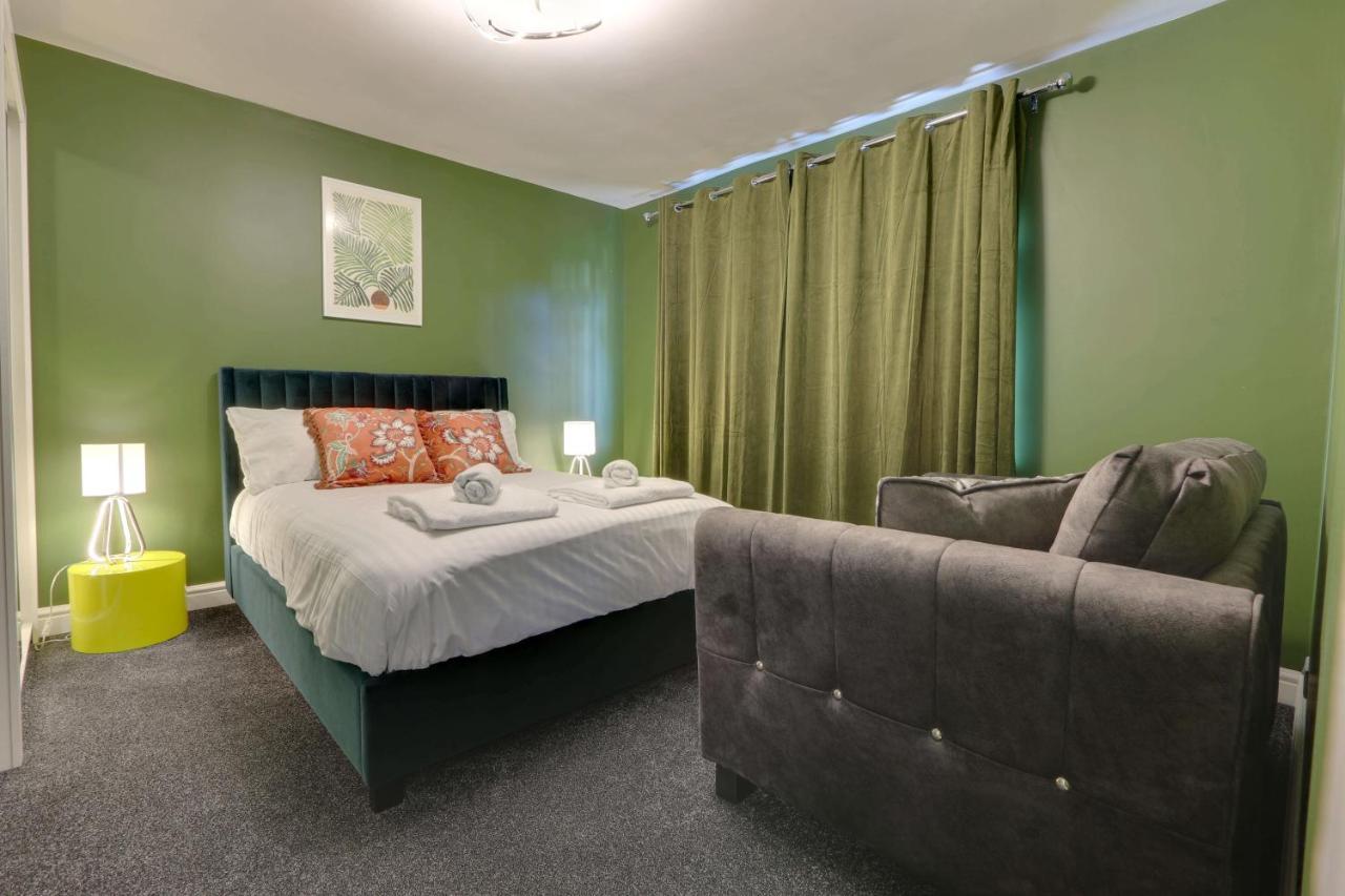 #Upmarket, Exceptional 4 Bed House, With Free Parking, Close To Amenities And Supermarkets Sheffield Esterno foto