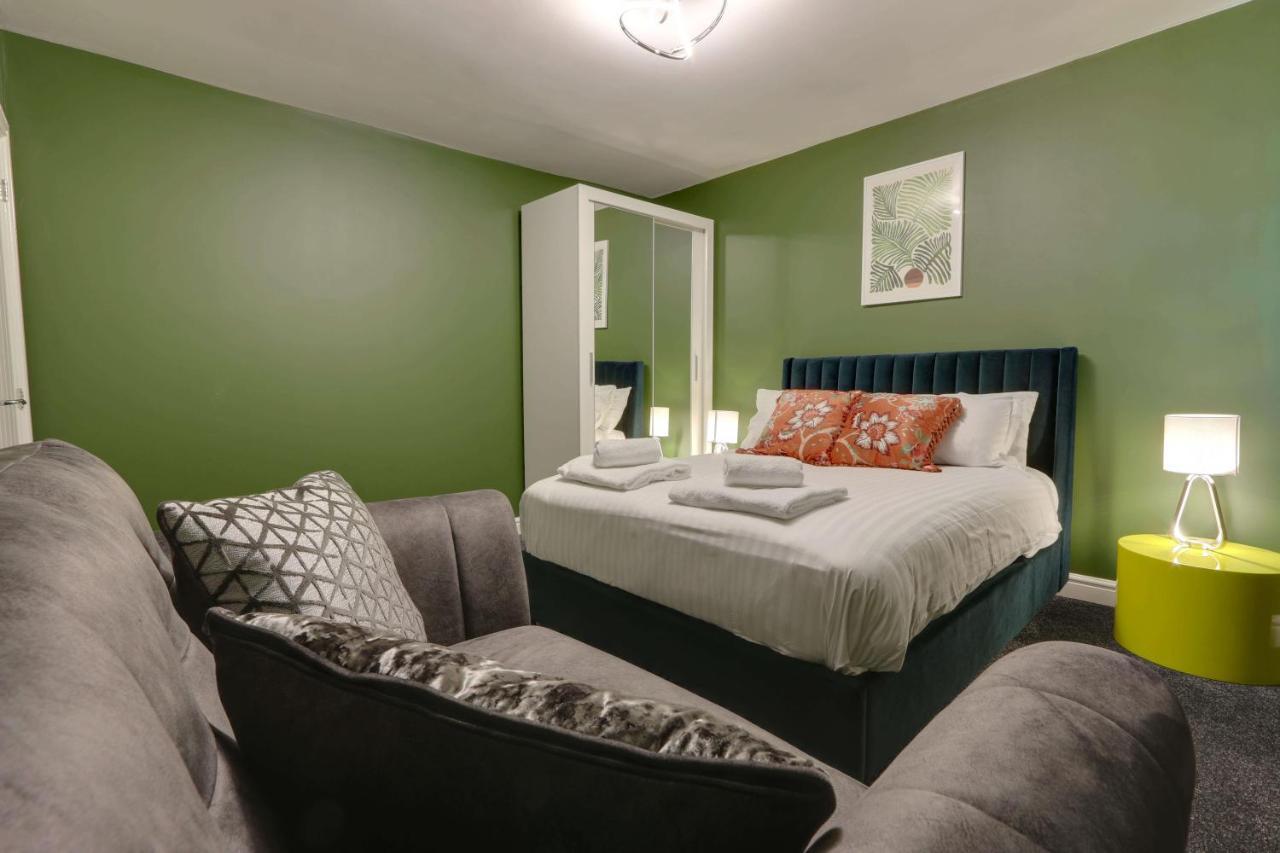 #Upmarket, Exceptional 4 Bed House, With Free Parking, Close To Amenities And Supermarkets Sheffield Esterno foto